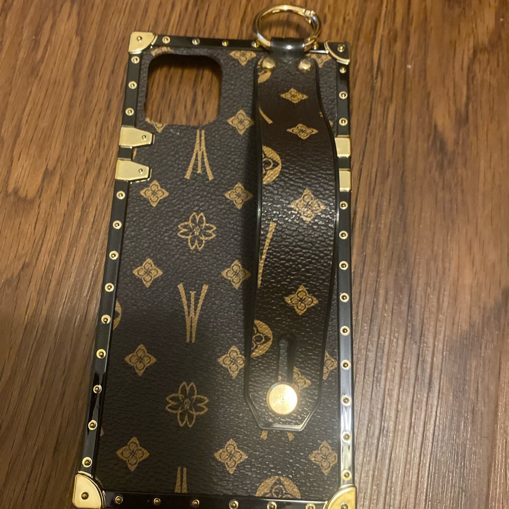 Cell phone case